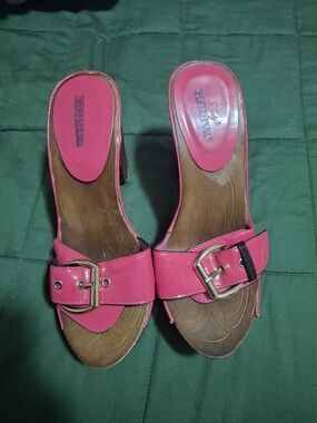 Vintage Lady Godiva Hot Pink Patent Wooden Platform Heels / Clogs — Size 7